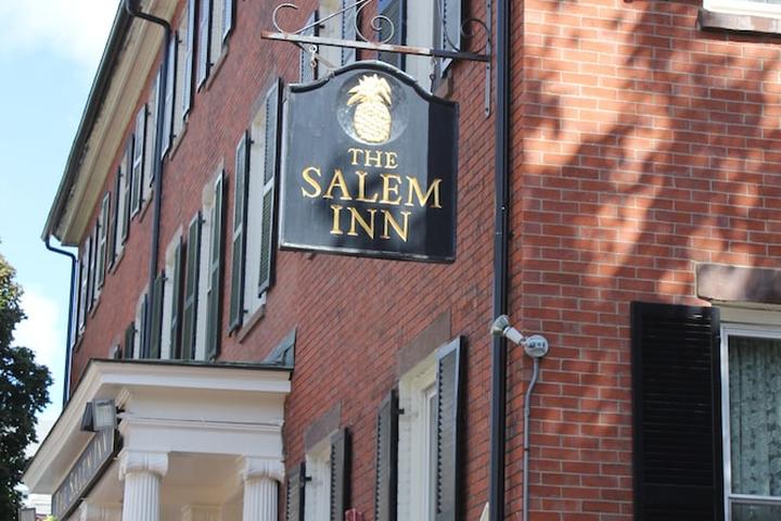 Pet Friendly The Salem Inn