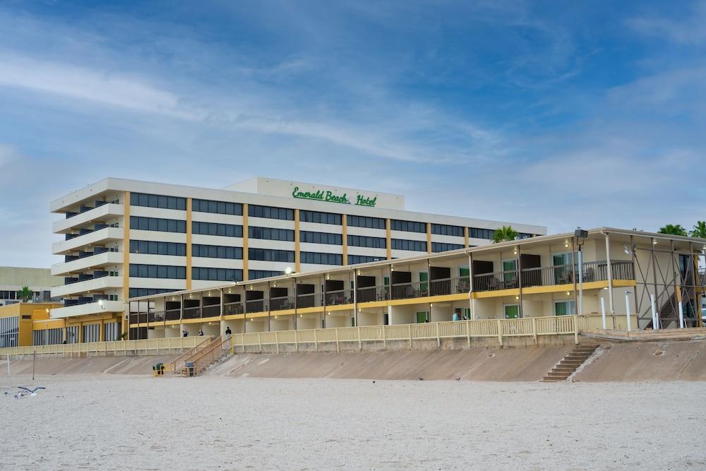 Pet Friendly Emerald Beach Hotel