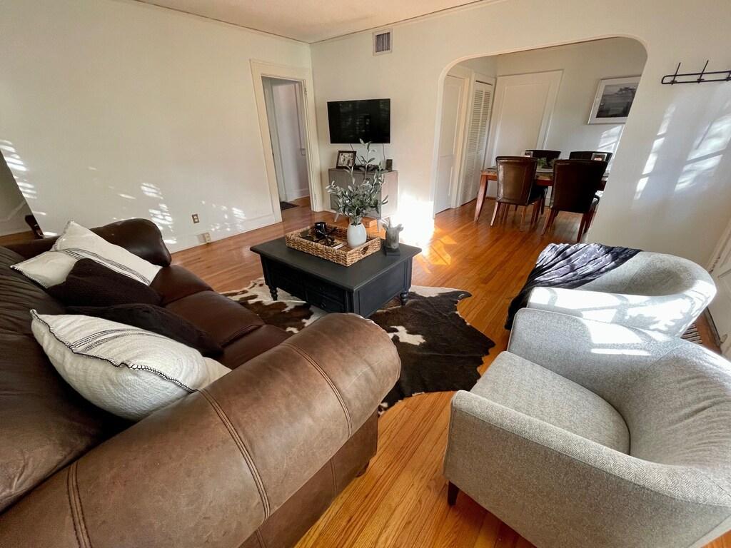 Cheerful Downtown Tallahassee Townhome Pet Policy