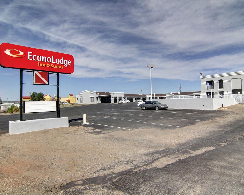 Econo Lodge Pet Policy
