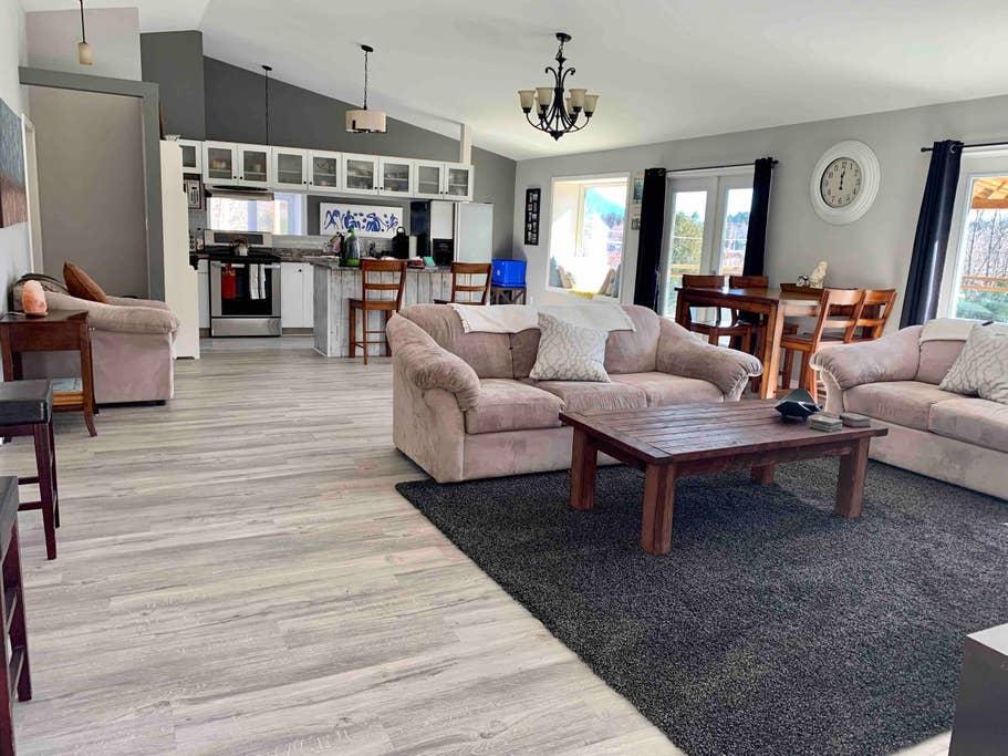 Pet Friendly Vacation Rentals In Lake Cowichan Bc Bringfido