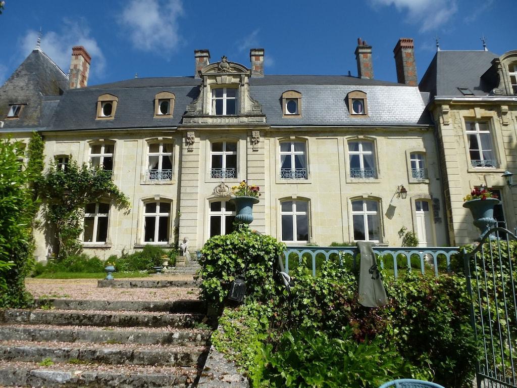 Pet Friendly Château de La Voûte