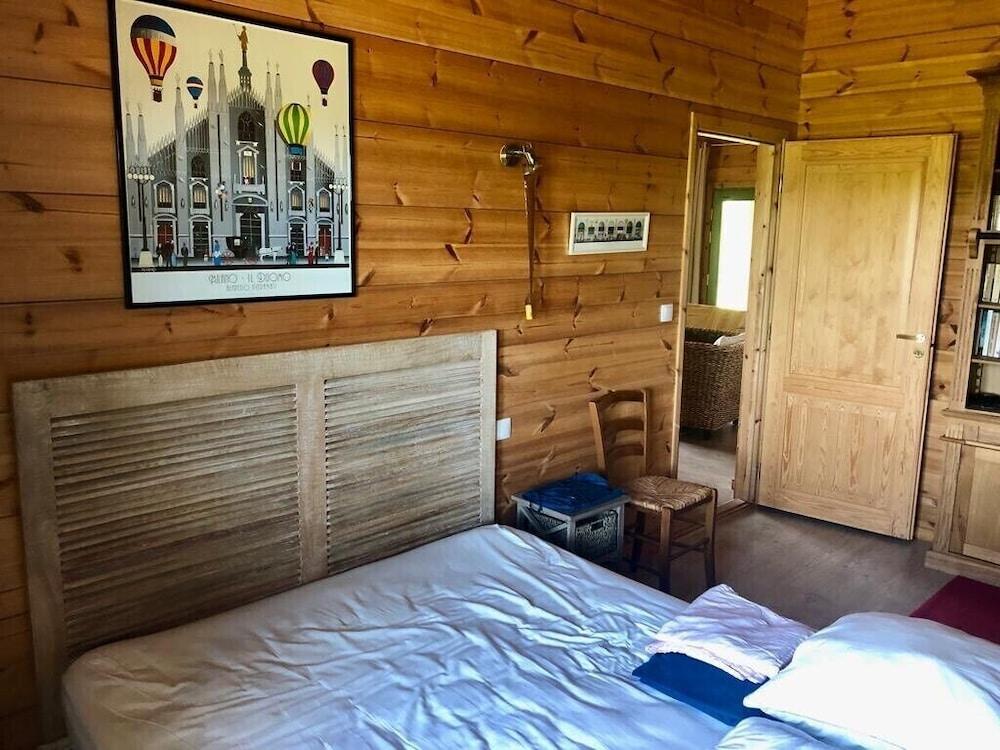 Pet Friendly 2BR Chalet with Pool Mauleon D'armagnac (32)