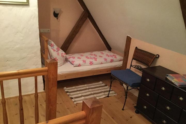 Pet Friendly Family-Friendly Apartment in Thatched House