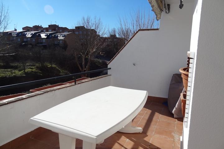 Pet Friendly House Townhouse 30 Minutes from Madrid