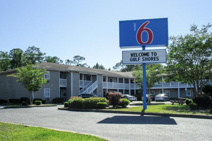 Pet Friendly Motel 6 Gulf Shores AL