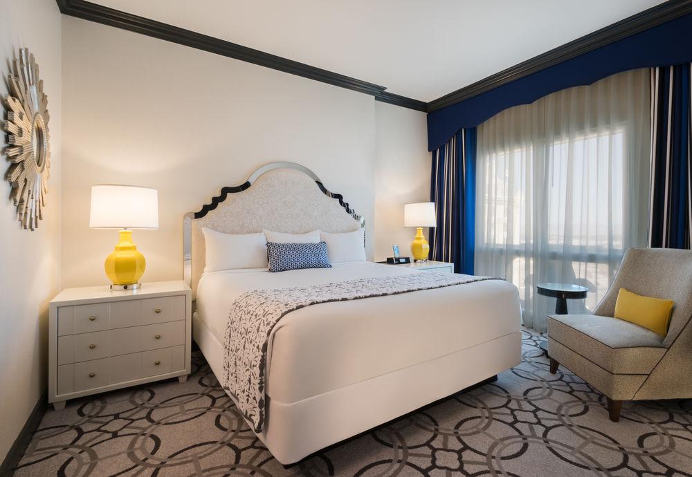 Room Tour! Paris Hotel in Las Vegas, Burgundy Double Queen Bed with Eiffel  Tower View 