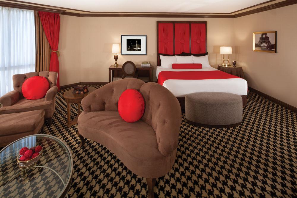 Paris Las Vegas Pet Policy