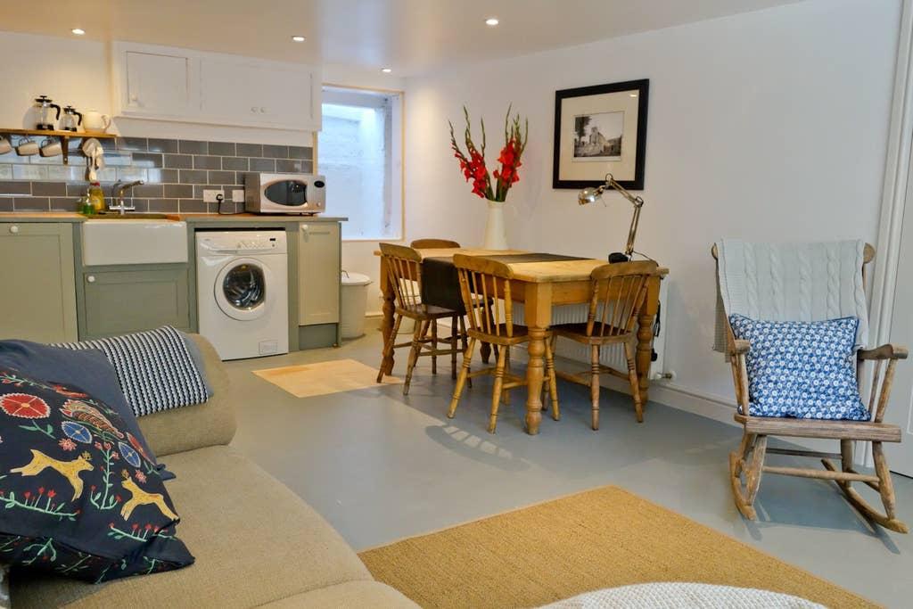 Pet Friendly Lewes Airbnb Rentals