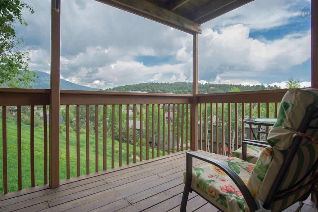 Evergreen Airbnb Rentals Pet Policy