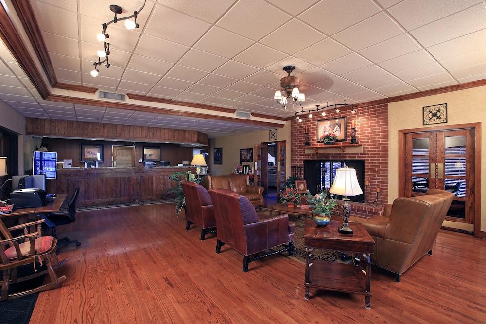 Plaza Inn Midland Pet Policy