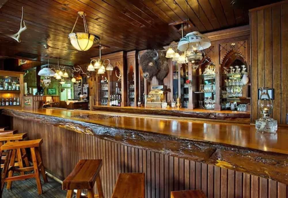 Pet Friendly Narrow Gauge Inn