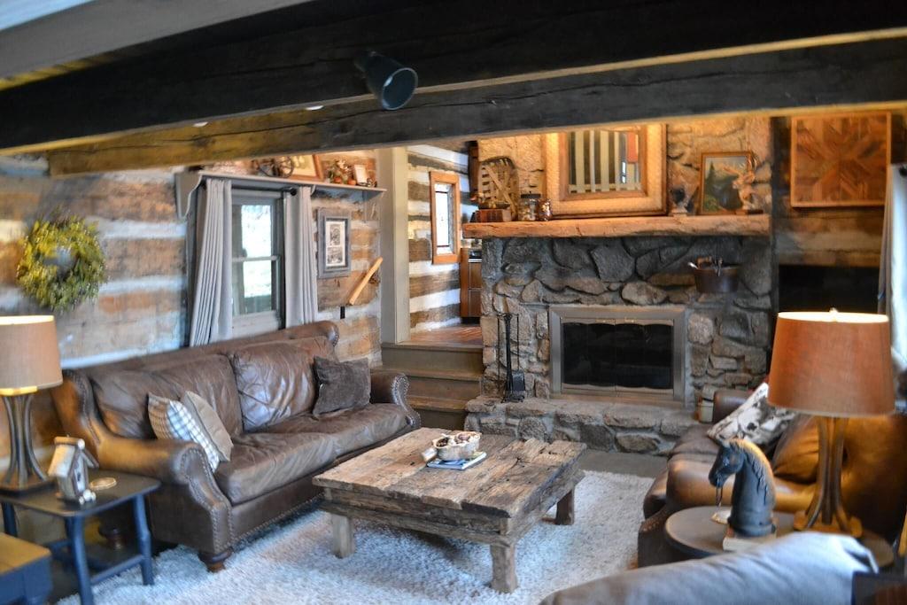 Pet Friendly Handcrafted Cabin Overlooking Mount Mitchell