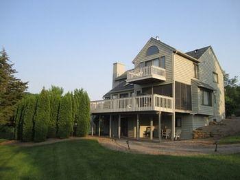 Pet Friendly Vacation Rentals in Galena, IL BringFido