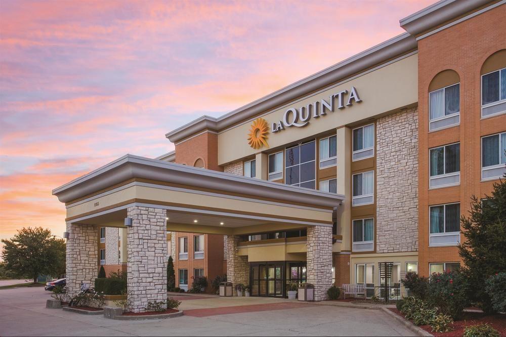 La Quinta by Wyndham Effingham Pet Policy