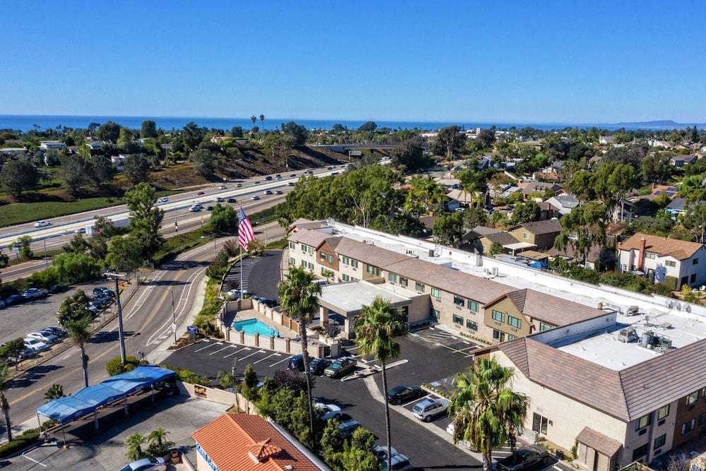 Pet Friendly Hampton by Hilton Encinitas Cardiff Beach Area