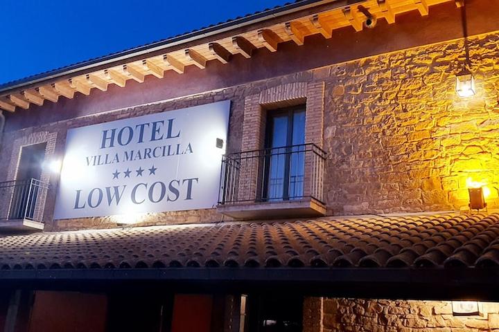 Pet Friendly Hotel Villa Marcilla