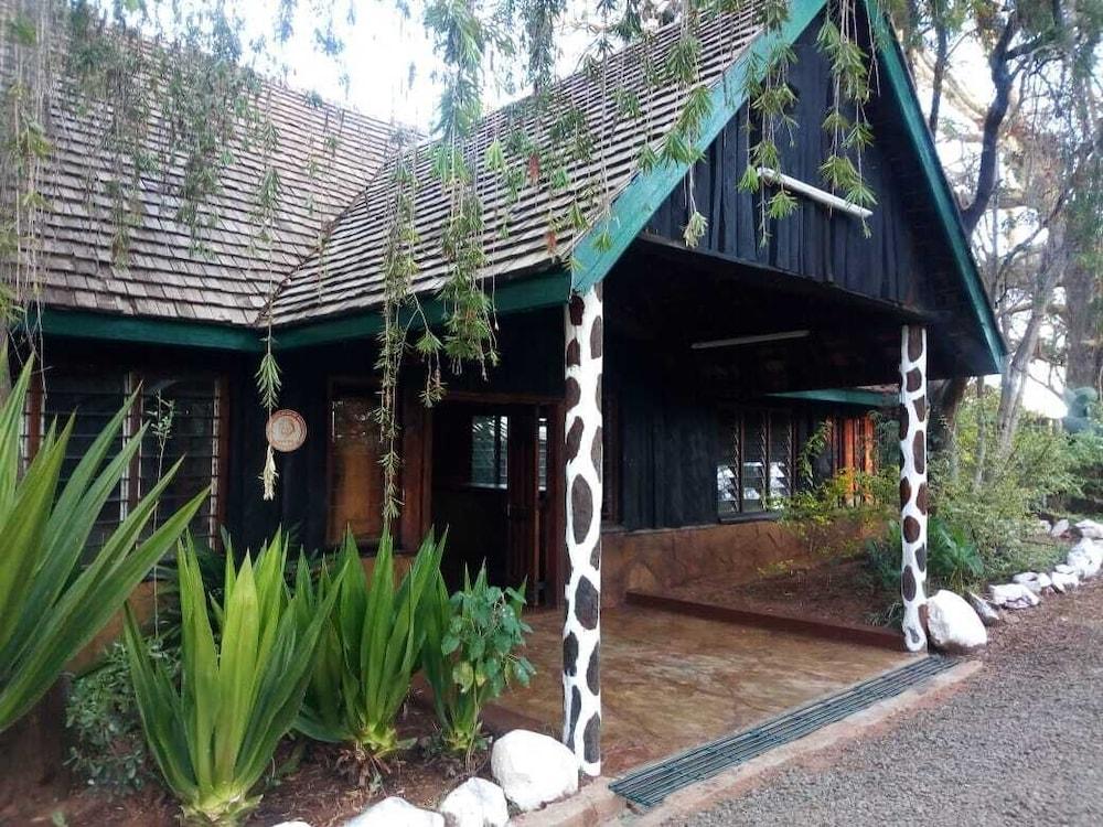 Pet Friendly Maralal Safari Lodge