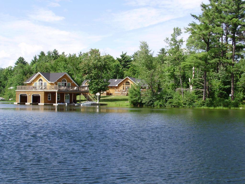Pet Friendly Hotels In Parry Sound On Bringfido