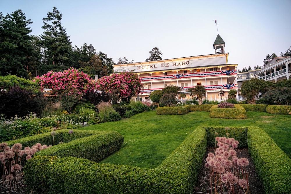 Pet Friendly Roche Harbor Resort
