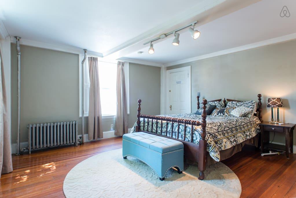 Salem Airbnb Rentals Pet Policy