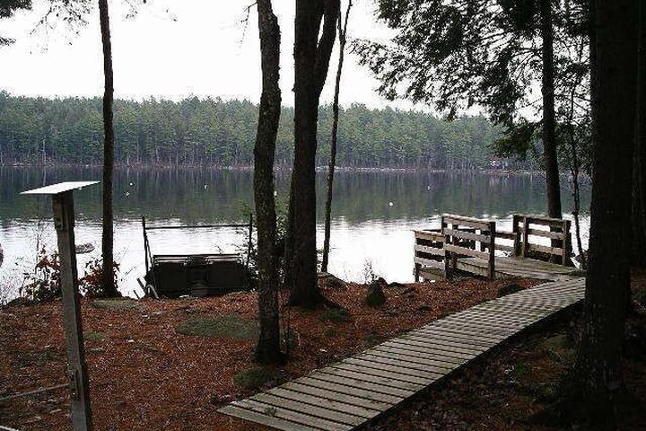 Pet Friendly Secluded Cottage at Long Pond