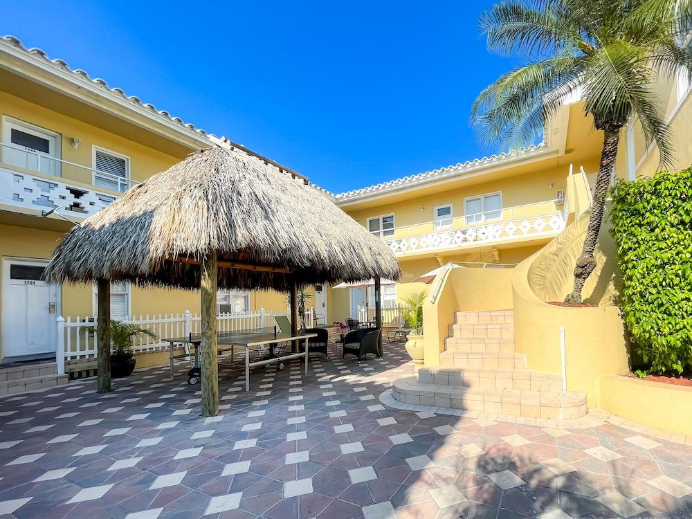 The Palms Pet Policy