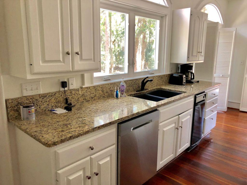 2633 Seabrook Island Road Pet Policy