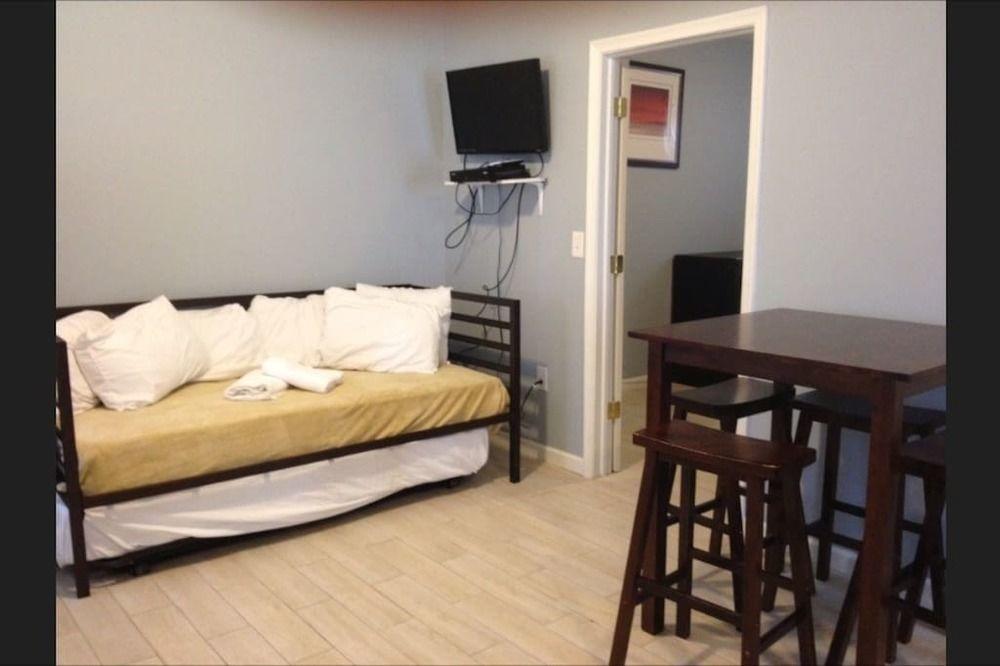 Hc 121 Beach Haus Pet Policy