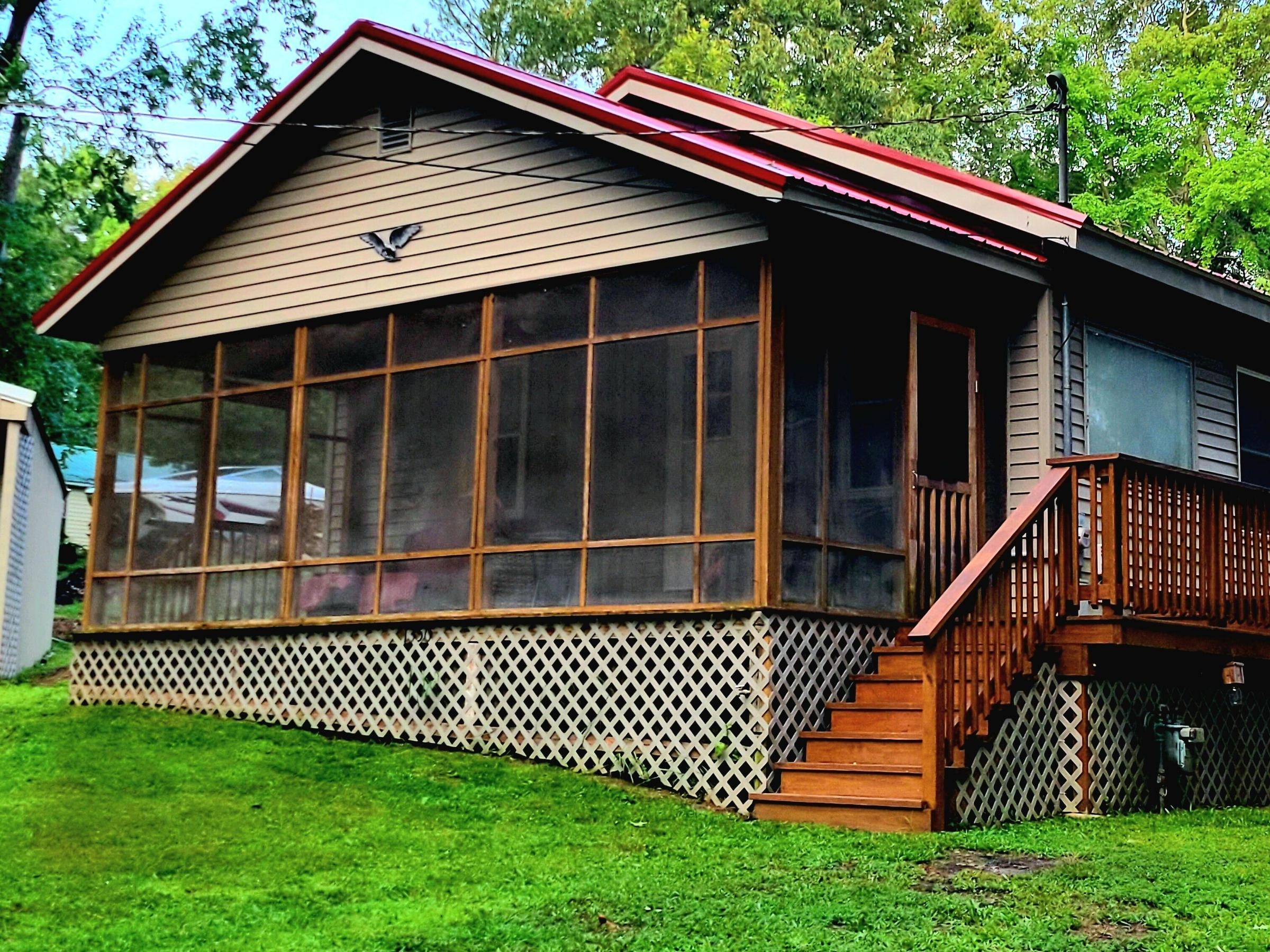 Overland Cove Lakeview Cottage Pet Policy