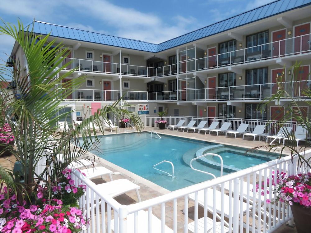 Pet Friendly Spray Beach Oceanfront Hotel