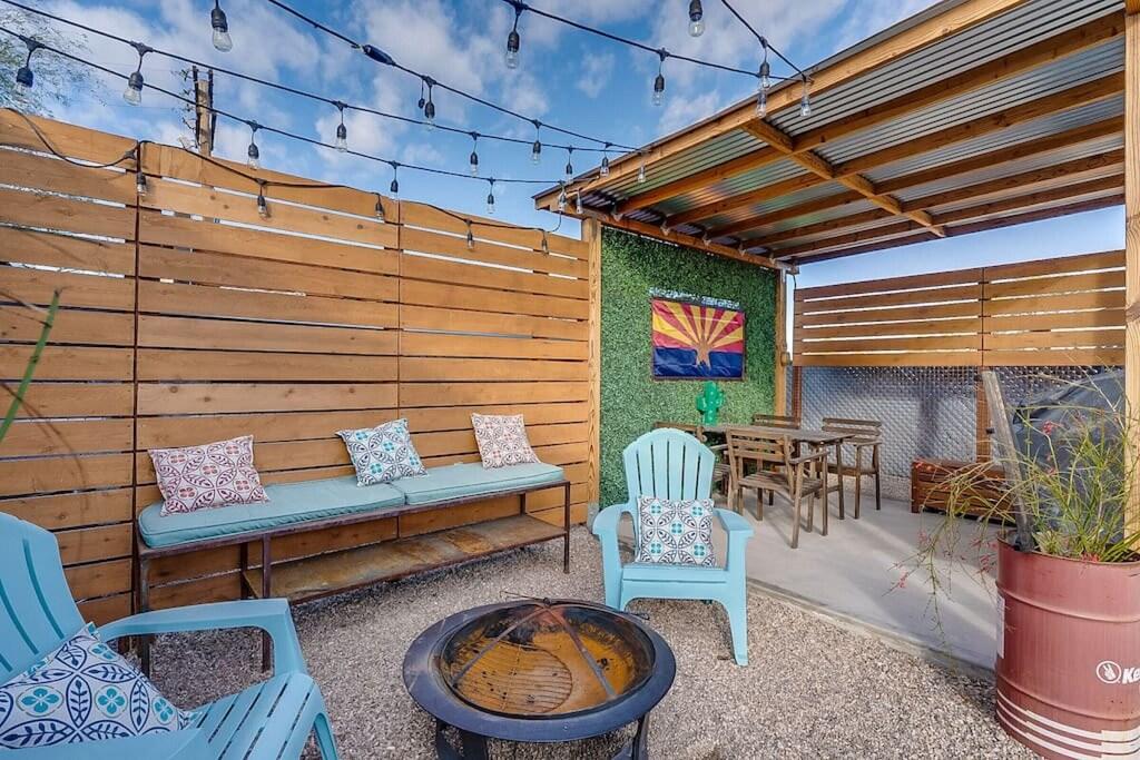 Tucson Spring Street Right Unit Pet Policy