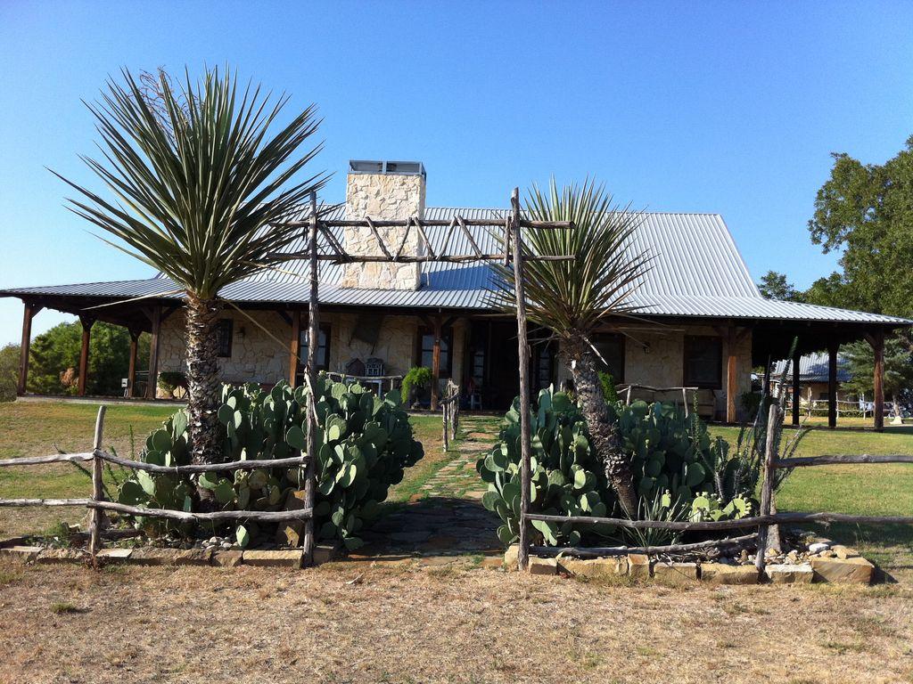 Pet Friendly Hotels In Ennis Tx Bringfido