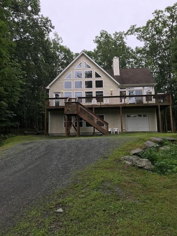 Pet Friendly Lackawaxen Country Home with a View