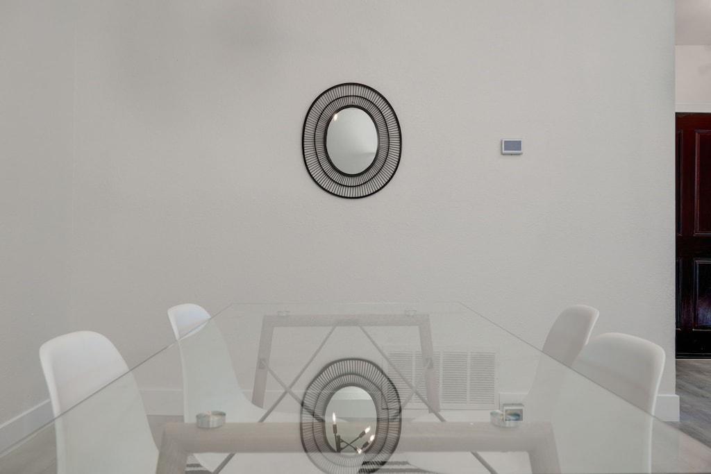 3BR Roseville House in Central Location Pet Policy