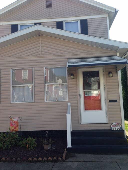 Rochester Airbnb Rentals Pet Policy