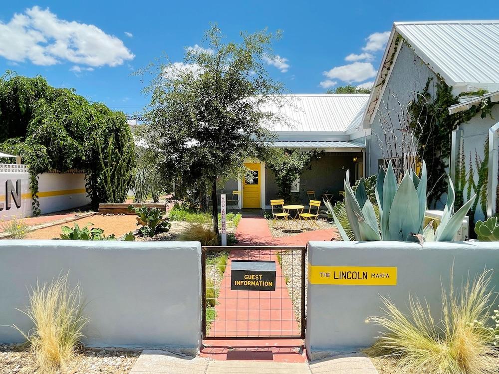 Pet Friendly The Lincoln Marfa
