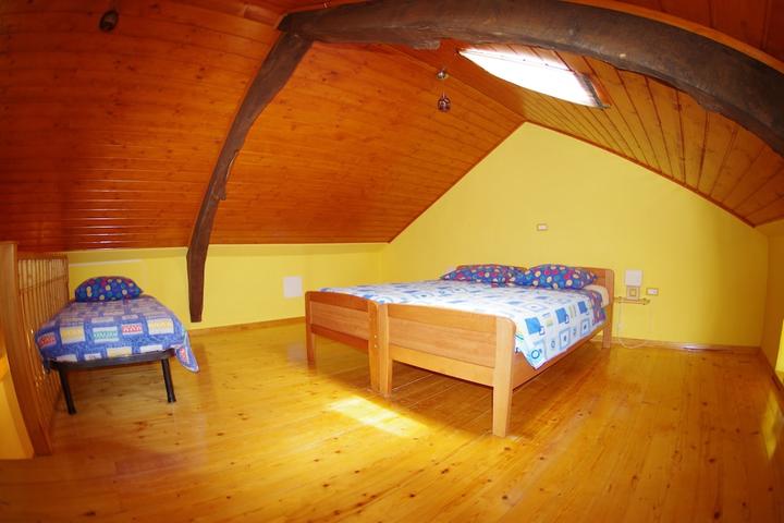 Pet Friendly Holiday House in Village Peresiji