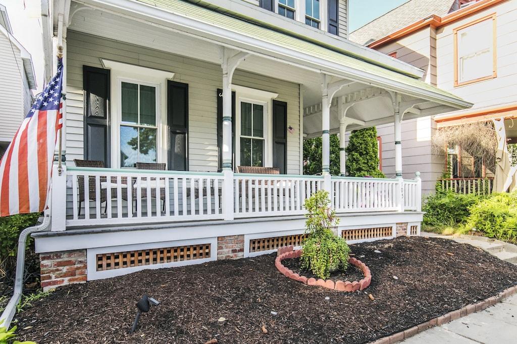 Lovely Family Friendly Ocean Grove Charmer Pet Policy