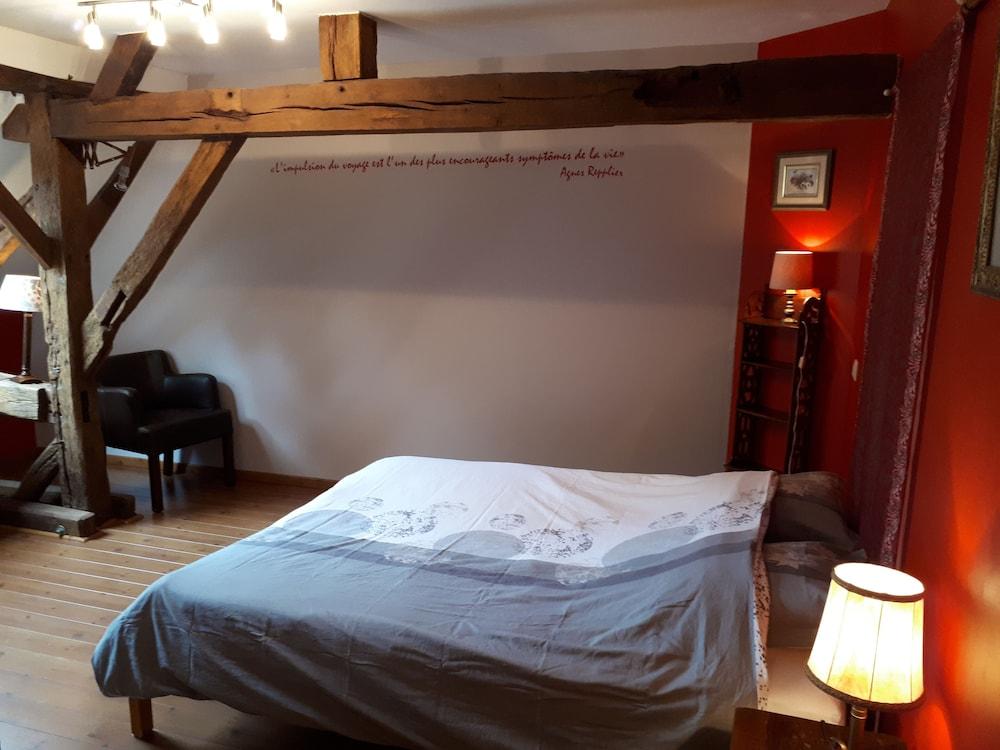 Pet Friendly Holiday Home in Chimay