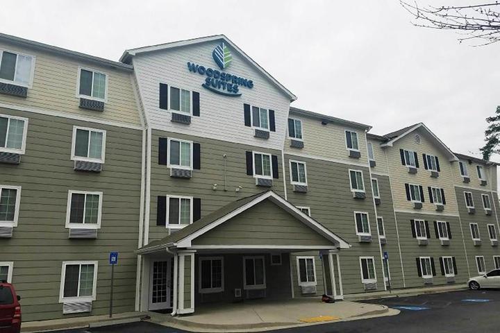 Pet Friendly Hotels In Garden City Ga Bringfido