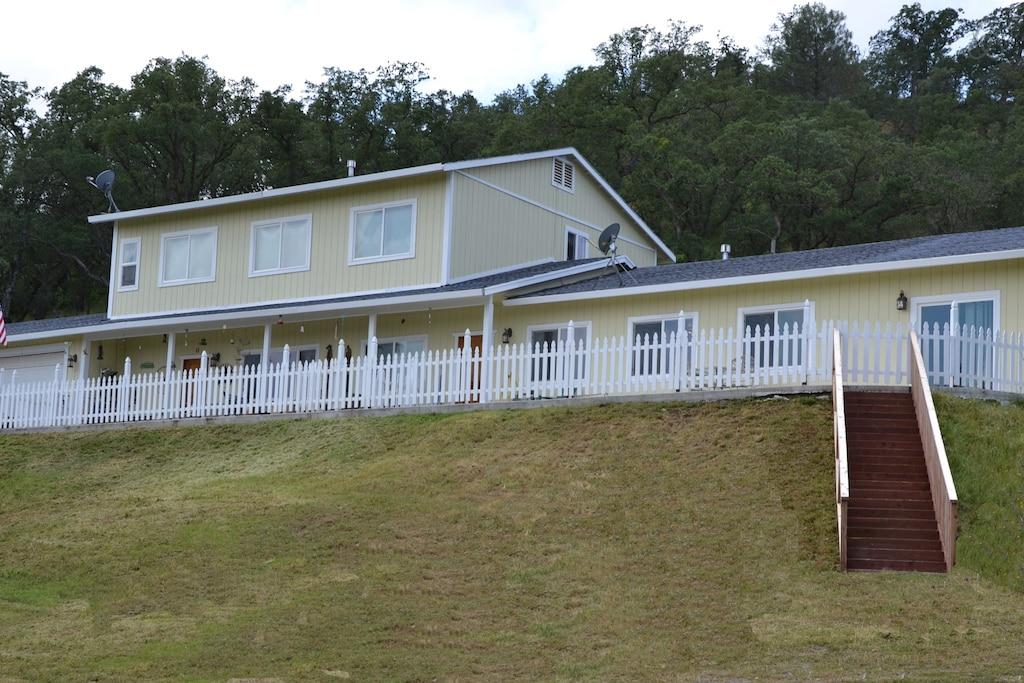 Valley Springs Airbnb Rentals Pet Policy