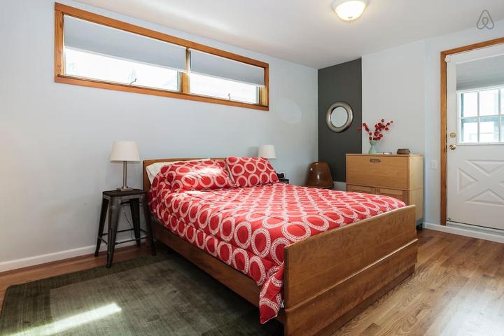 Pet Friendly Evanston Airbnb Rentals