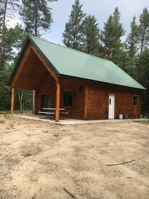 Menahga Airbnb Rentals Pet Policy