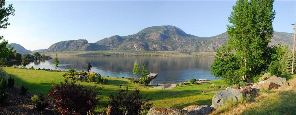 Private Lakefront Home Osoyoos Pet Policy