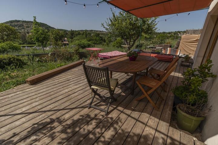 Pet Friendly Bioclimatic Ecological Cottage in the Luberon