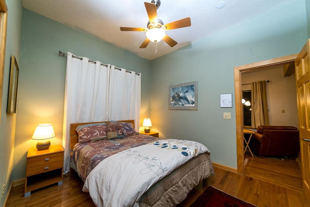 Yosemite dog friendly hotels shop