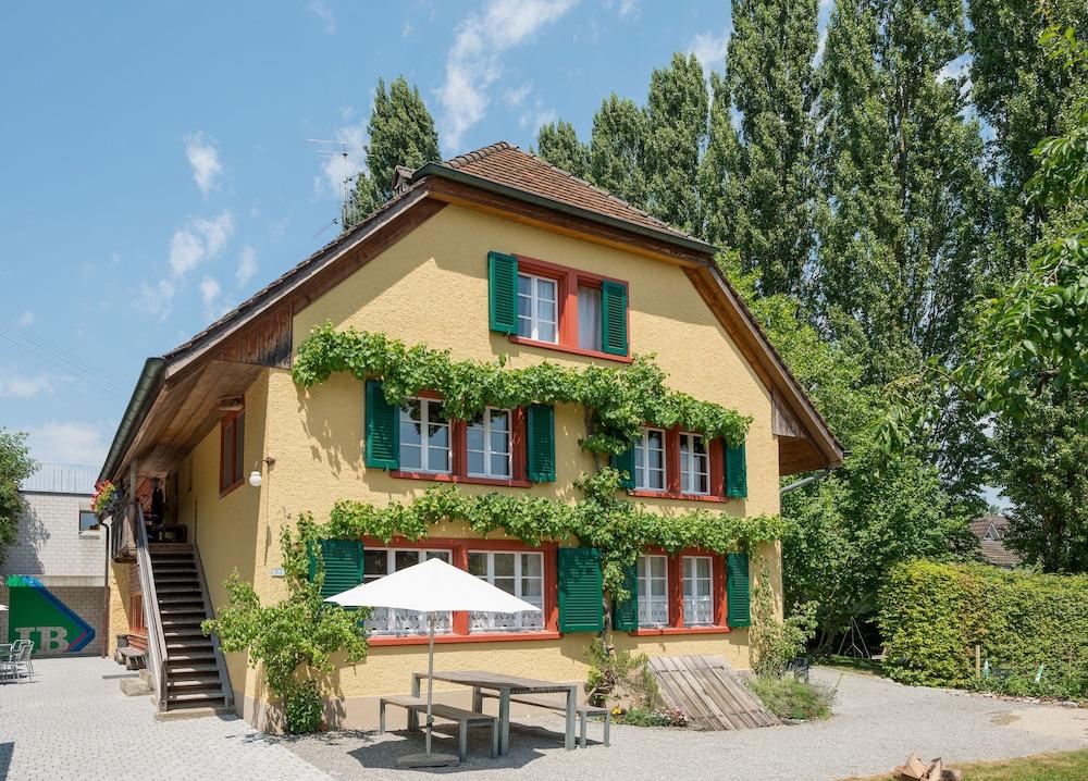Pet Friendly Youth Hostel Beinwil Am See
