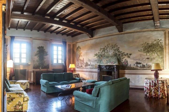 Pet Friendly Superb Period Villa with Private Pool