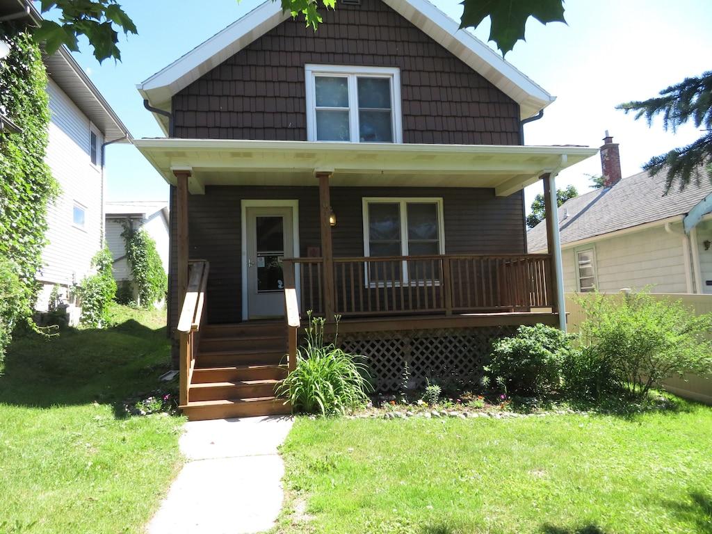Pet Friendly Centrally Located Vacation Rental in Duluth